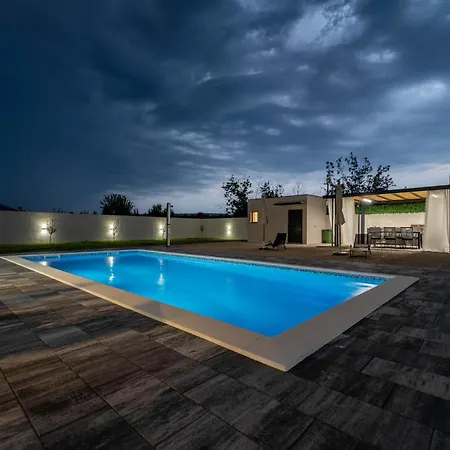 Dodir Sunca Villa